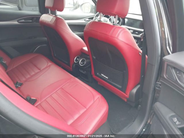 2023 ALFA ROMEO STELVIO ZASPAKBN6P7D56722 Photo 7