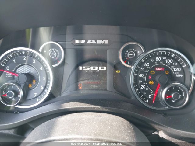 2025 RAM 1500 1C6RRFGG9SN550698 Photo 6