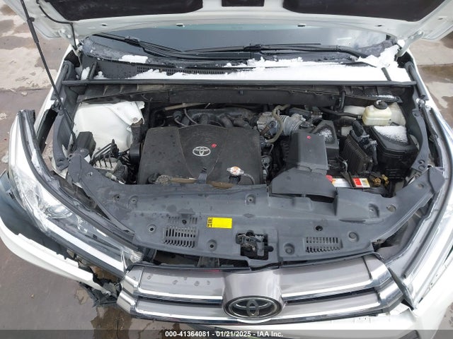 Toyota Highlander Limited Platinum 2018 5TDDZRFH3JS914704 Image 10