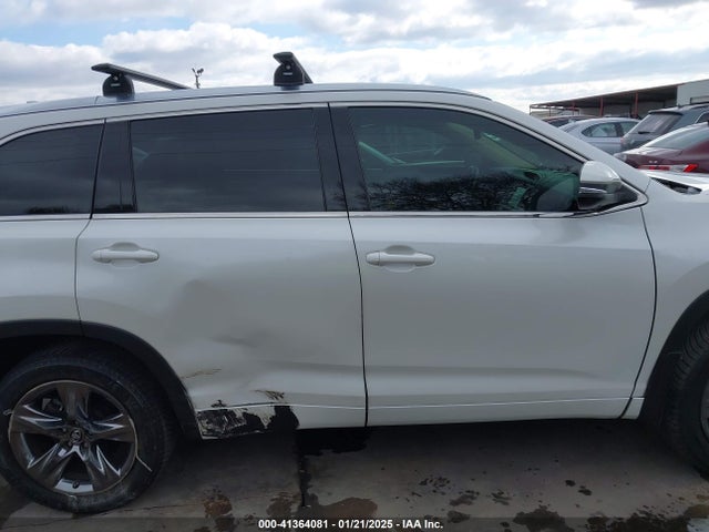 Toyota Highlander Limited Platinum 2018 5TDDZRFH3JS914704 Image 13