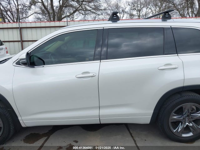 Toyota Highlander Limited Platinum 2018 5TDDZRFH3JS914704 Image 14