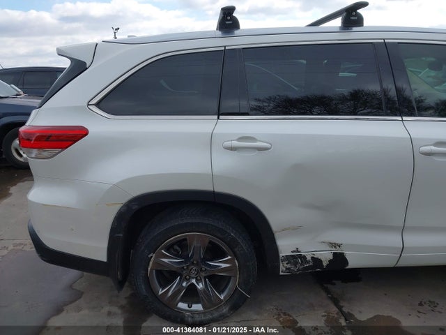 Toyota Highlander Limited Platinum 2018 5TDDZRFH3JS914704 Image 19