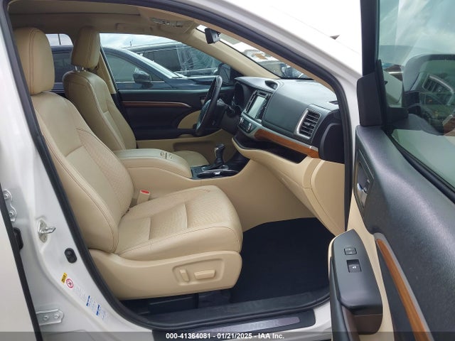 Toyota Highlander Limited Platinum 2018 5TDDZRFH3JS914704 Image 5