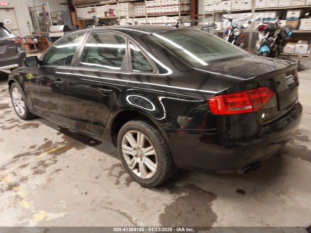 2010 AUDI A4 WAUBFAFL5AN049629 Photo 2
