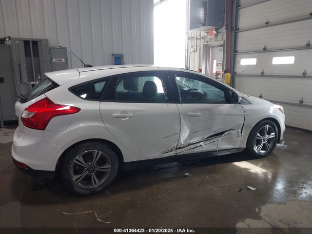 Ford FOCUS SE 2014 1FADP3K28EL255231 Image 13