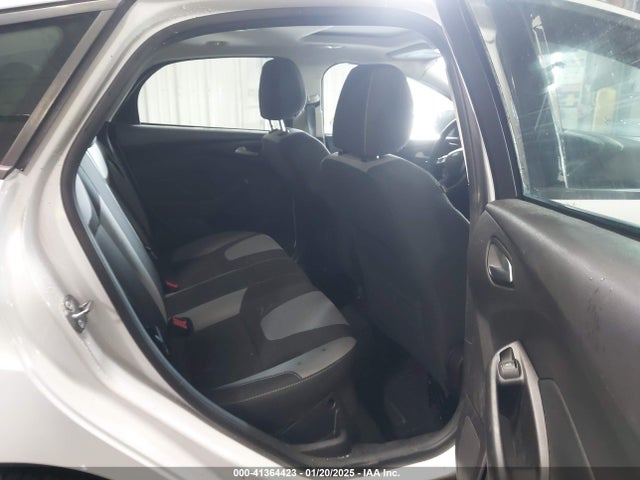 Ford FOCUS SE 2014 1FADP3K28EL255231 Image 8