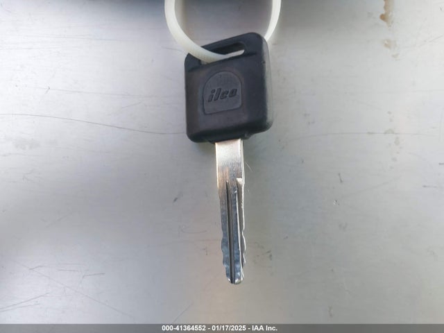 Nissan Versa 1.6 S 2018 3N1CN7AP9JL888127 Image 11