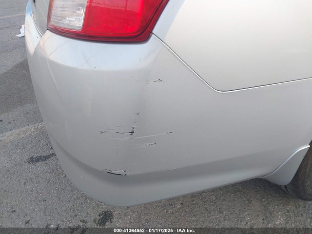 Nissan Versa 1.6 S 2018 3N1CN7AP9JL888127 Image 14