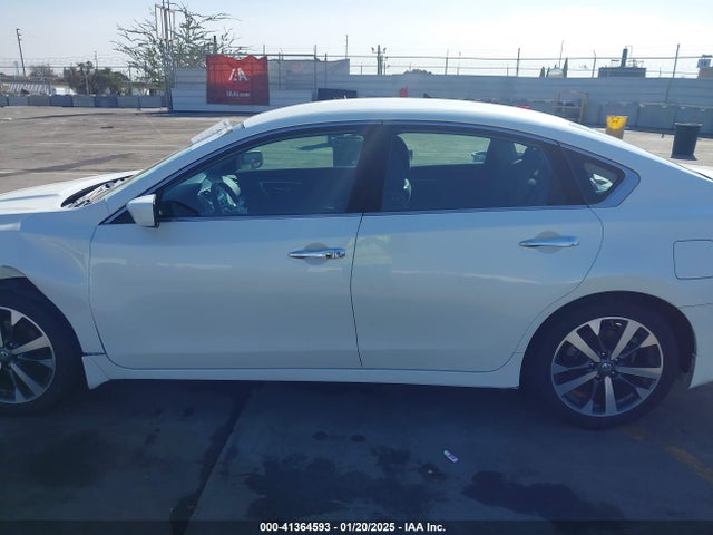 Nissan Altima 2.5 Sr 2017 1N4AL3AP1HC483569 Image 14