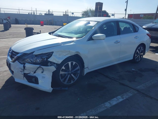 Nissan Altima 2.5 Sr 2017 1N4AL3AP1HC483569 Image 2