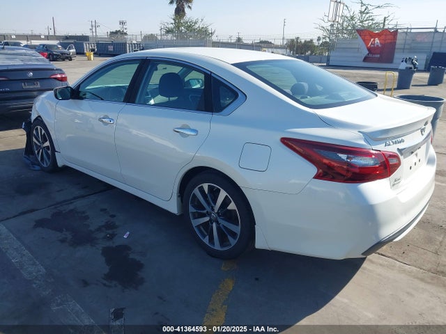 Nissan Altima 2.5 Sr 2017 1N4AL3AP1HC483569 Image 3