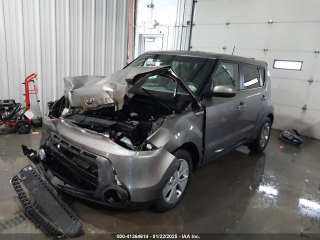 KNDJN2A2XF7137092 KIA Soul !