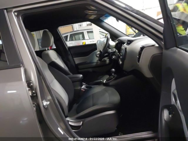 KNDJN2A2XF7137092 KIA Soul !