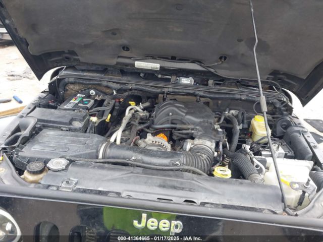 1C4BJWEGXFL501676 Jeep Wrangler Unlimited Sahara
