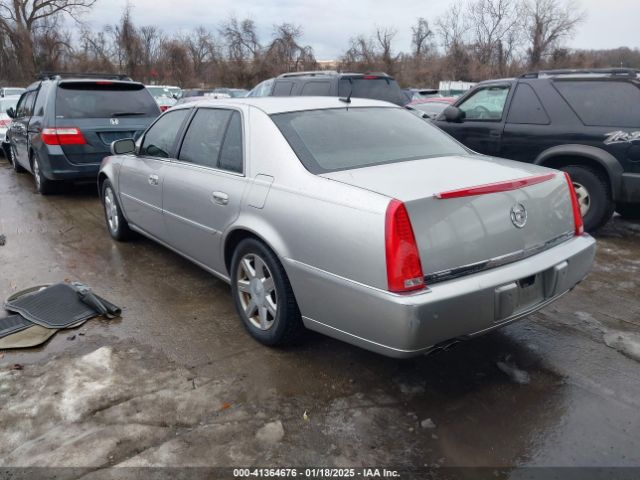 2007 CADILLAC DTS 1G6KD57YX7U167297 Photo 2