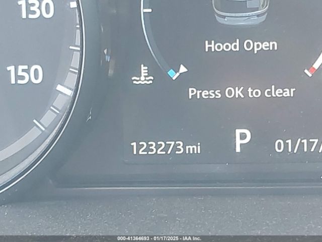 SALRTBBV3HA015352 Land Rover Discovery First Edition