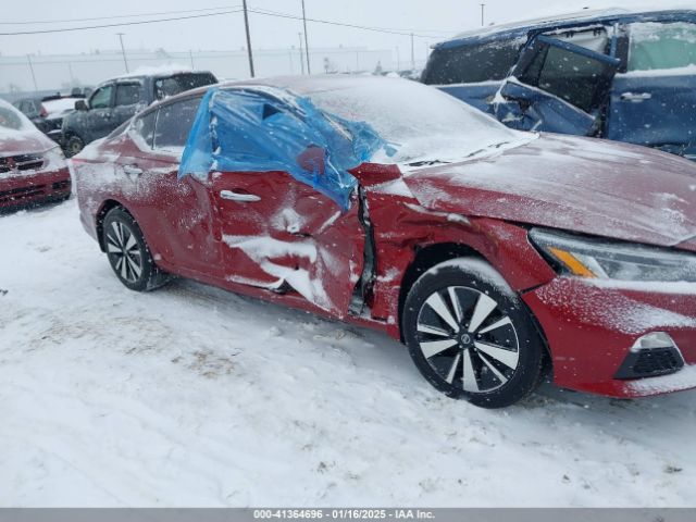 1N4BL4DW4MN326520 Nissan Altima Sv Intelligent Awd
