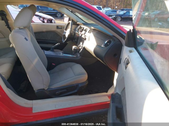 2010 FORD MUSTANG 1ZVBP8AN0A5137504 Photo 4