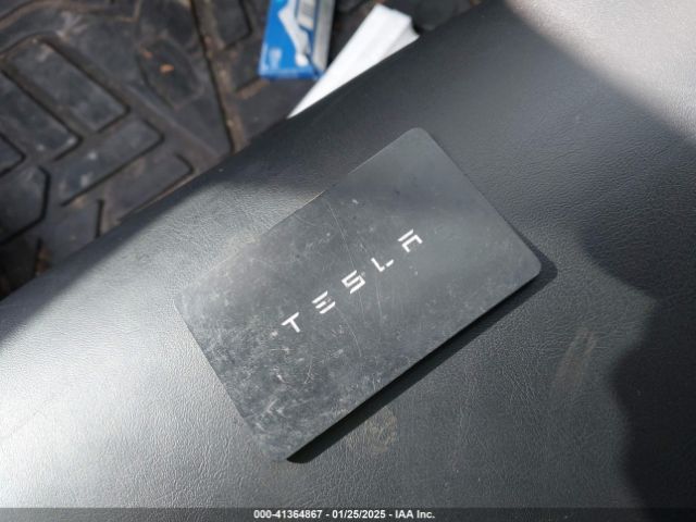 2022 TESLA MODEL Y 7SAYGDEE6NA013757 Photo 10