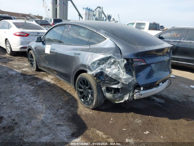 2022 TESLA MODEL Y 7SAYGDEE6NA013757 Photo 2