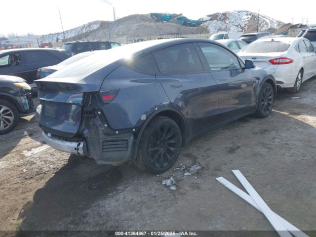 2022 TESLA MODEL Y 7SAYGDEE6NA013757 Photo 3
