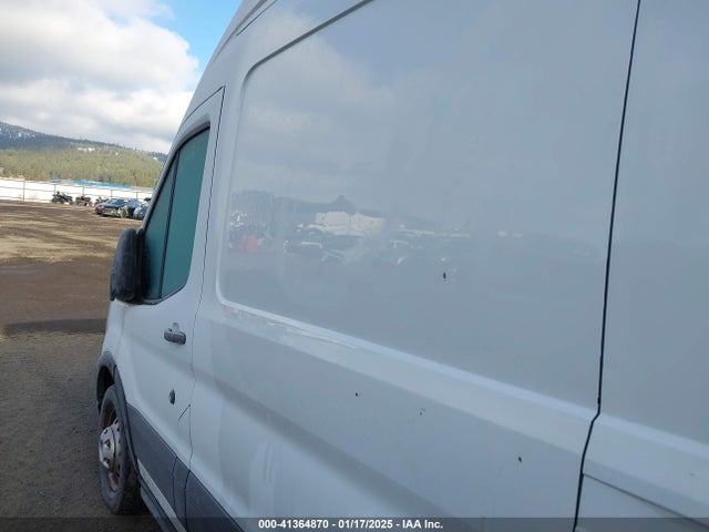Ford Transit-250 Cargo Van 2020 1FTBR3U83LKA32806 Image 6