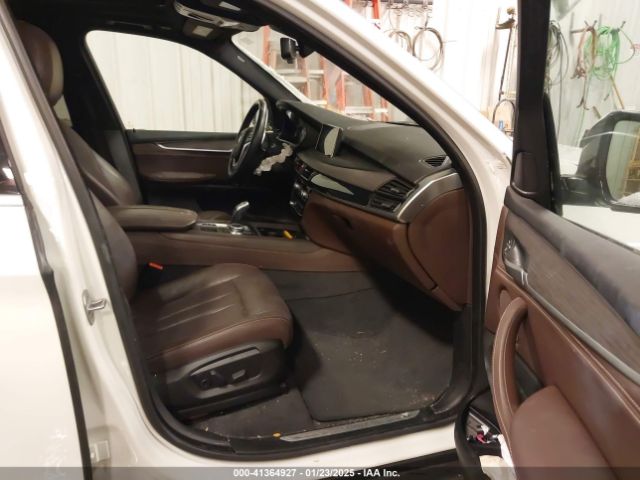 2018 BMW X5 5UXKR0C53J0X94269 Photo 4