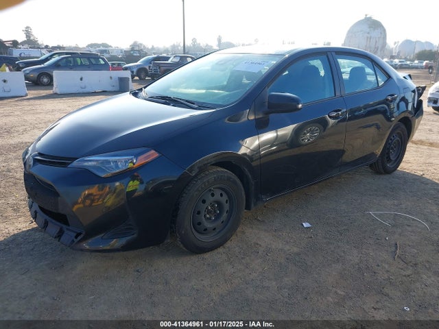 Toyota COROLLA LE 2019 5YFBURHE0KP934220 Image 2