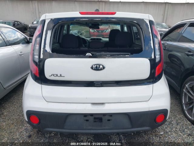 KNDJN2A27K7661858 KIA Soul