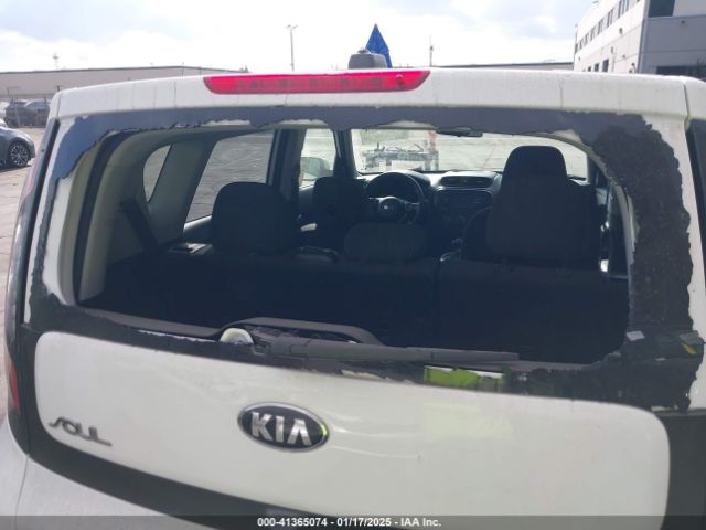 KNDJN2A27K7661858 KIA Soul