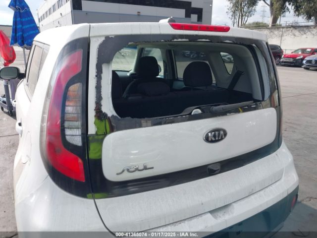 KNDJN2A27K7661858 KIA Soul