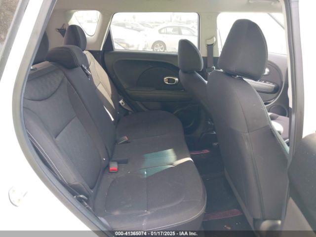 KNDJN2A27K7661858 KIA Soul