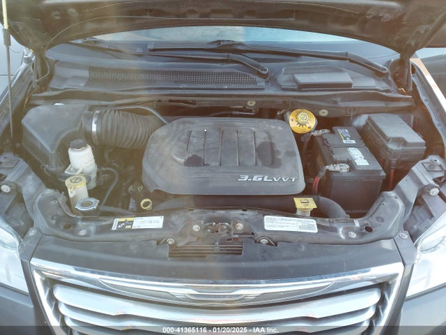 2C4RC1BG4GR213998 Chrysler Town & Country Touring