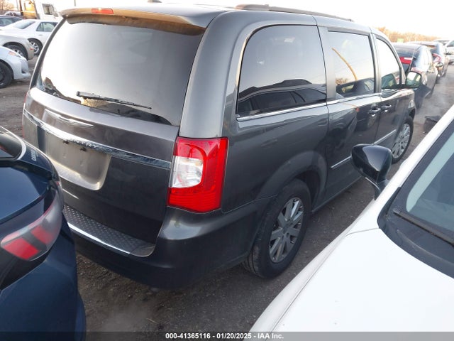 2C4RC1BG4GR213998 Chrysler Town & Country Touring