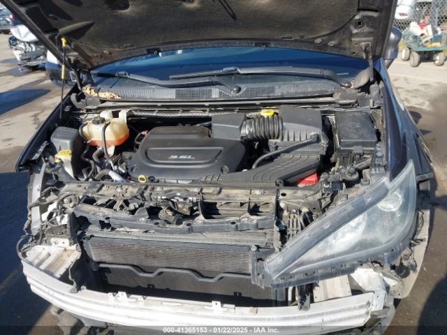 2C4RC1BG8JR119811 Chrysler Pacifica Touring L