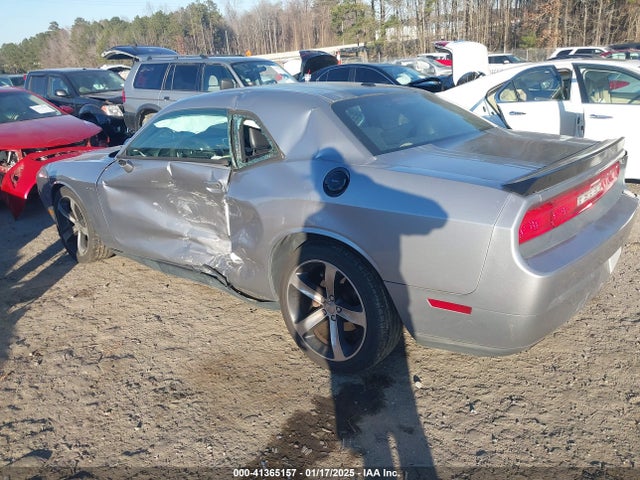 2C3CDYBT5EH253300 Dodge Challenger Shaker Pkg