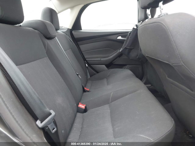 1FADP3F29HL309361 Ford FOCUS SE