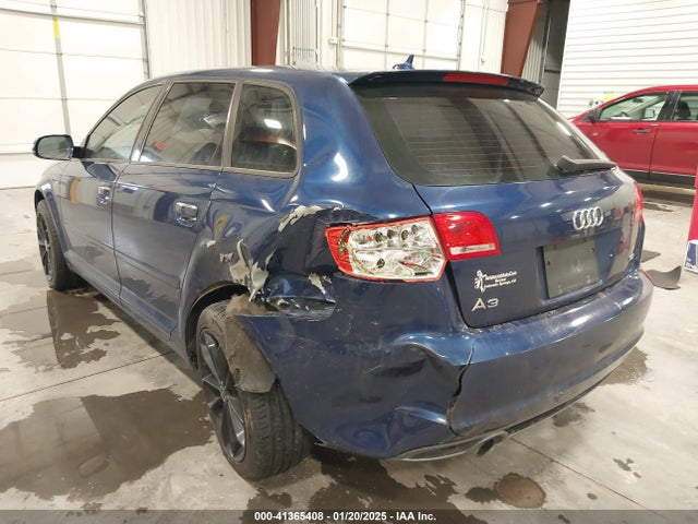 2011 AUDI A3 WAUKJAFM4BA079933 Photo 2