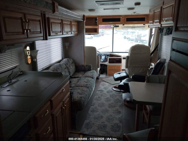Продаж на аукціоні авто 2001 Roadmaster Rail Executive Signature, vin: 1RF12041X11013246, номер лоту: 41365456
