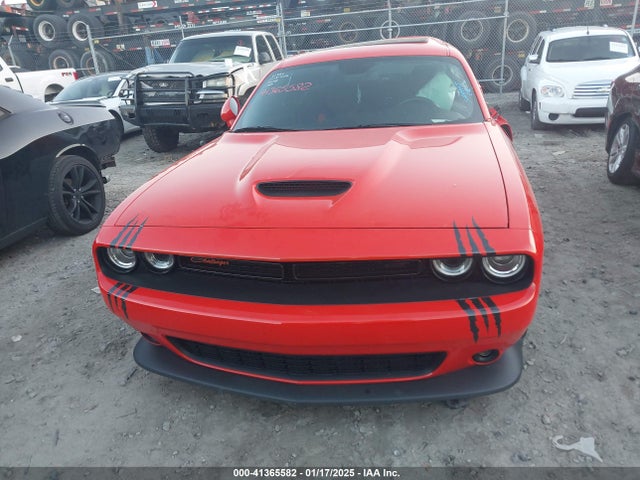 2C3CDZJG0NH109437 Dodge Challenger Gt