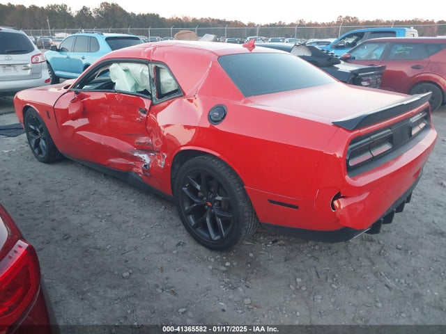 2C3CDZJG0NH109437 Dodge Challenger Gt