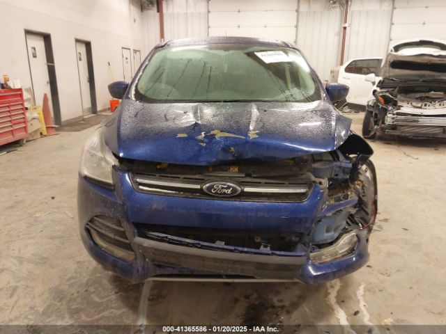 1FMCU9GX1EUD19721 Ford ESCAPE SE