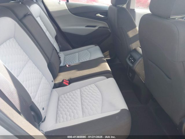 2GNAXHEV4J6333143 Chevrolet EQUINOX LS