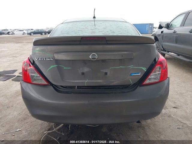 Nissan Versa 1.6 S+ 2014 3N1CN7APXEL860455 Image 16