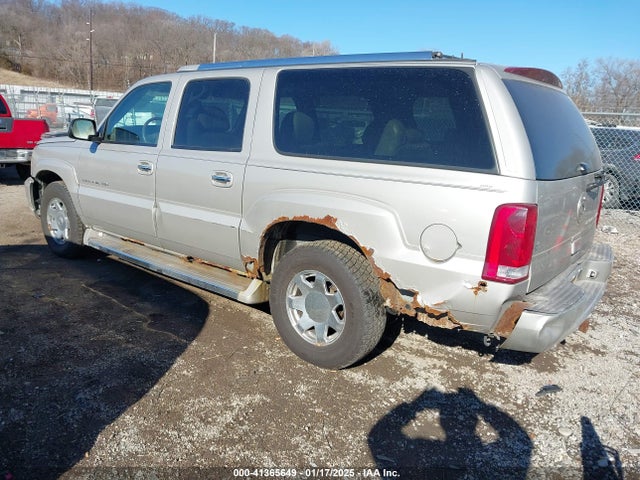 2005 CADILLAC ESCALADE ESV 3GYFK66N65G192080 Photo 2
