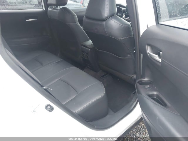 7MUEAABG1NV023607 Toyota Corolla Cross Xle