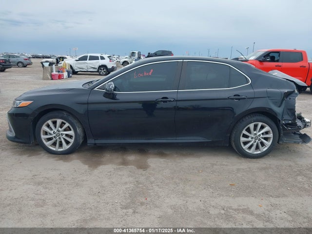 Toyota CAMRY LE 2022 4T1C11AK4NU642099 Image 13