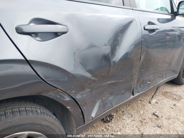 KNDJ23AU7P7199180 KIA SOUL LX