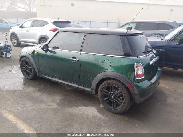 2012 MINI COOPER WMWSU3C53CT542862 Photo 2