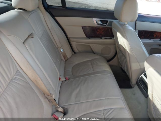 2009 JAGUAR XF SAJWA05B39HR28869 Photo 7